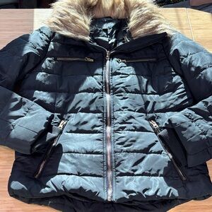 Miss London Black Puffer Jacket with Faux Fur Trim